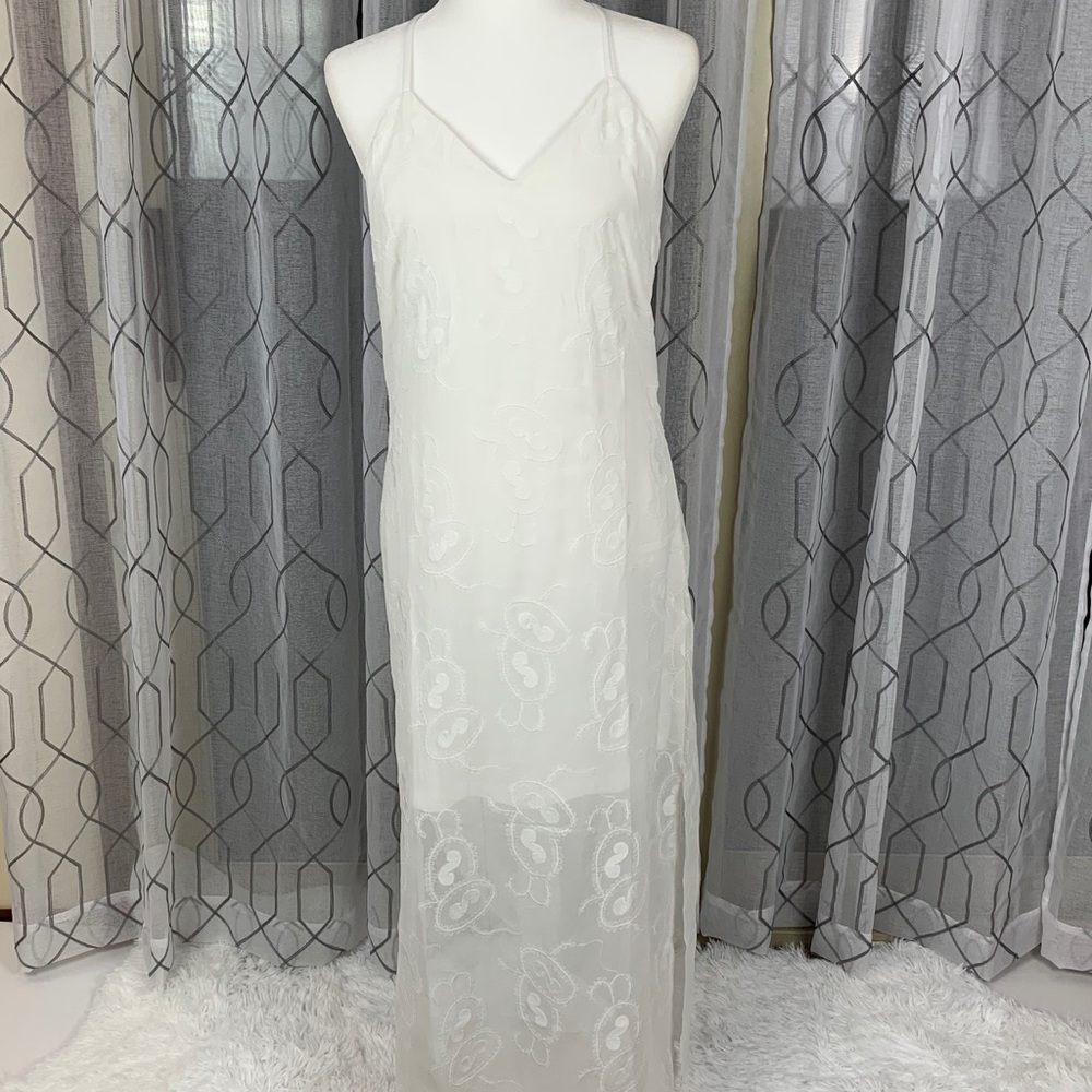Available White Paisley Print Dress Medium